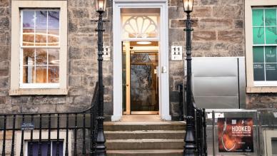 Physicians gallery entrance