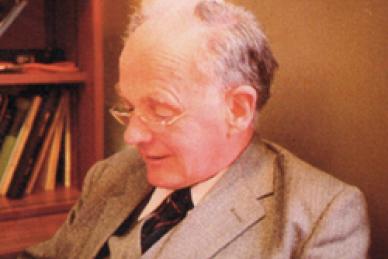 Dr Peter Esmond Brown, FRCP Edin