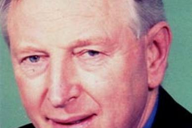 Dr John Forsyth Davidson MB FRCP FRCPath