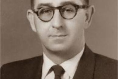 Dr Desmond John Woods, CBE, FRACP, FRCP Edin