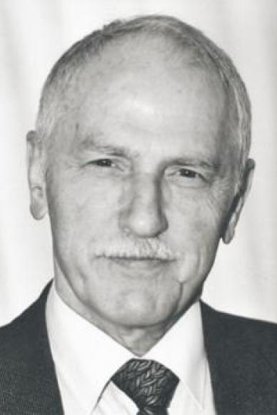 Dr Jo Eirik Asvall FRCP Edin