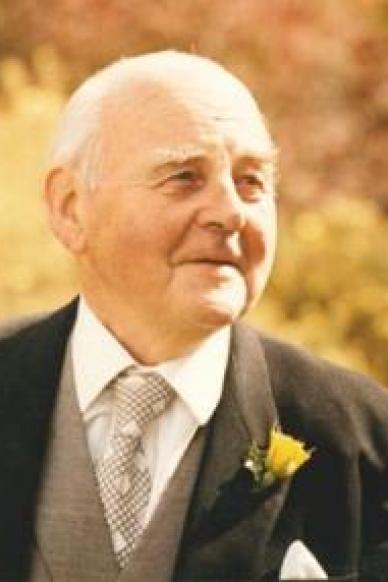 Dr Ian Dugald Campbell, QHP, FRCP Edin