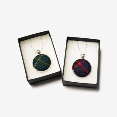 Photo of tartan pendants in the two colour variations.