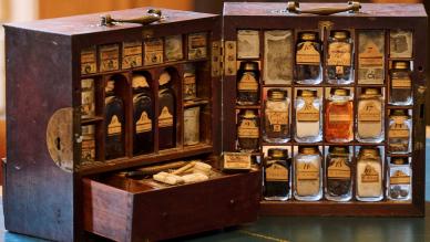 Medicine chest