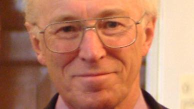 Dr M Sudlow