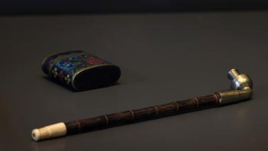 Opium pipe
